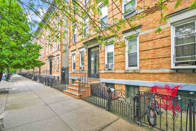 64-24 Madison Street in Ridgewood, NY - Building Photo - Building Photo