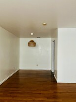 66 Grieco Dr, Unit 1st Fl in Jersey City, NJ - Building Photo