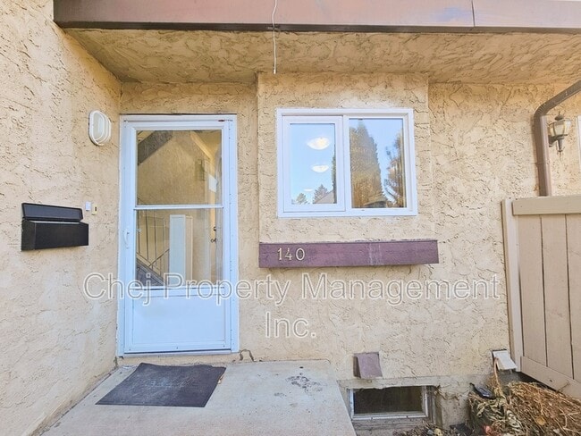 property at 140 Royal Terrace NW