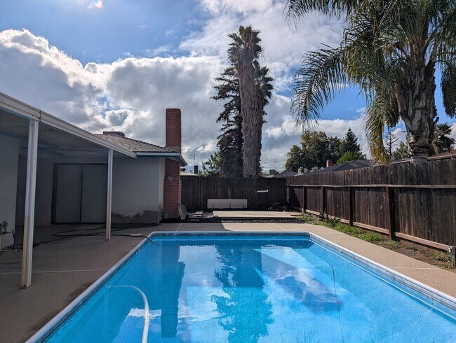 309 N Fordham Ave in Fresno, CA - Building Photo - Building Photo