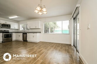 5670 Postma St in North Port, FL - Building Photo - Building Photo