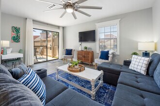 17462 Front Beach Rd in Panama City Beach, FL - Foto de edificio - Building Photo