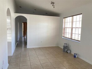 1720 NW 78th Way in Pembroke Pines, FL - Building Photo - Building Photo
