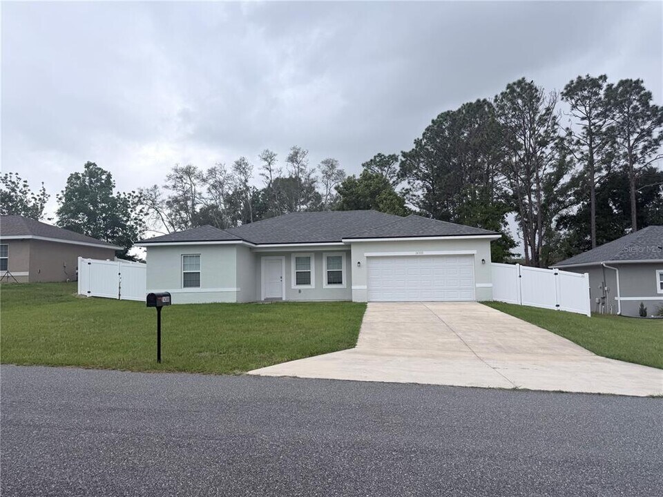 14388 SW 45th Cir in Ocala, FL - Building Photo
