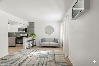 15701 Lamon Ave in Oak Forest, IL - Foto de edificio - Building Photo