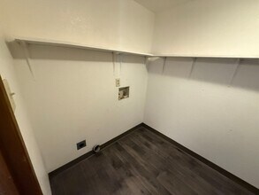 545-551 Timothy Way in Fallon, NV - Building Photo - Building Photo