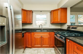 10114 S California Ave in Chicago, IL - Building Photo - Building Photo