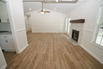 210 Hayden Pl in Jacksonville, NC - Building Photo - Building Photo