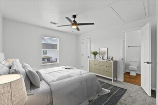 5102 Akumal Calle in Dickinson, TX - Building Photo