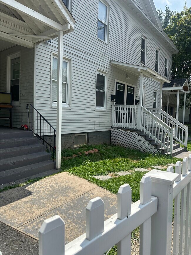 34 Brook St in Hartford, CT - Building Photo - Building Photo