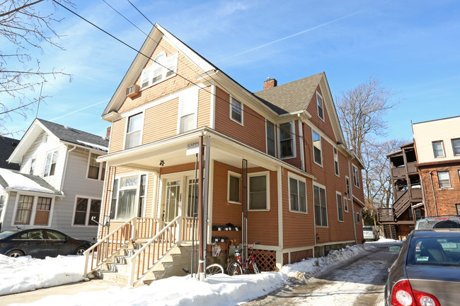 815 E Ann St in Ann Arbor, MI - Foto de edificio - Building Photo