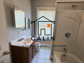 20 W 54th St in Savannah, GA - Building Photo - Building Photo