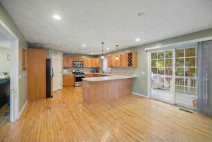 75 Hagan St in Providence, RI - Building Photo