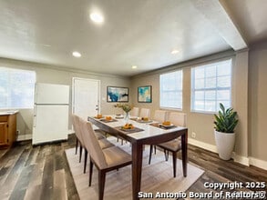 116 Dolores Ave in San Antonio, TX - Building Photo - Building Photo