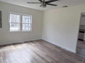 5 Loop Rd in Wurtsboro, NY - Building Photo - Building Photo