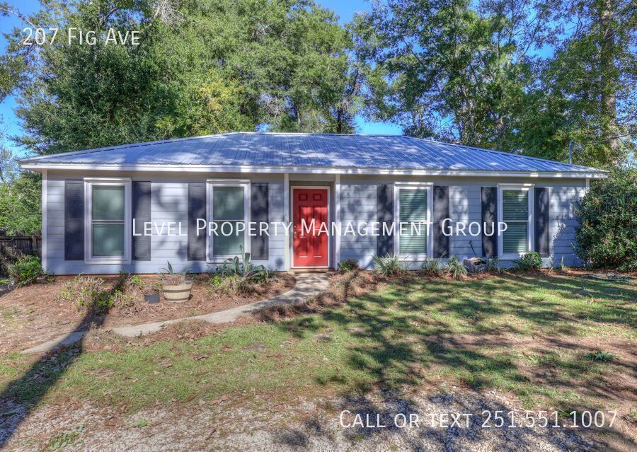 207 Fig Ave in Fairhope, AL - Building Photo