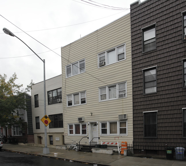 54 Herbert St