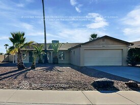 13826 N 38th Dr in Phoenix, AZ - Building Photo