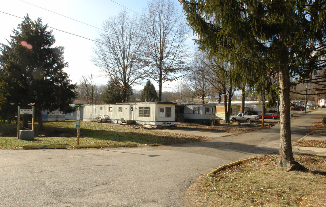 4414 Powell St in Parkersburg, WV - Foto de edificio