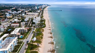 735 SE 20th Ave in Deerfield Beach, FL - Building Photo - Building Photo