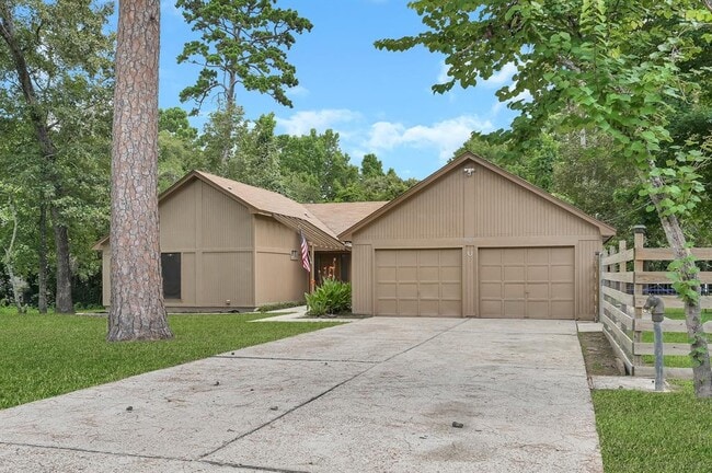 5928 Sinclair Dr in Montgomery, TX - Building Photo - Building Photo