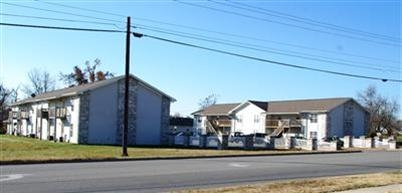 Graystone Village in Bolivar, MO - Building Photo