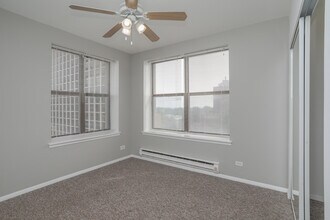 808 W Junior Terrace in Chicago, IL - Building Photo - Interior Photo