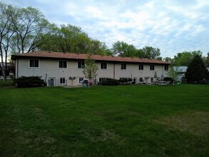 5531 Maryland Ave N, Unit 5539 in New Hope, MN - Building Photo - Building Photo