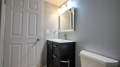11101 SW 15th Mnr in Davie, FL - Building Photo - Building Photo