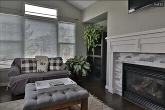 2550 Winding River Dr in Broomfield, CO - Building Photo - Building Photo