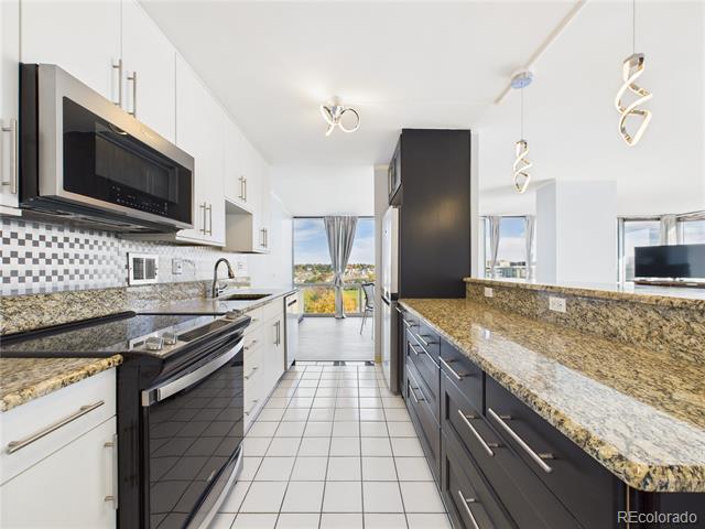 3100 E Cherry Creek S Dr in Denver, CO - Building Photo - Building Photo