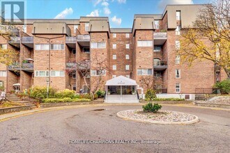 16 Elgin St in Markham, ON - Building Photo - Building Photo