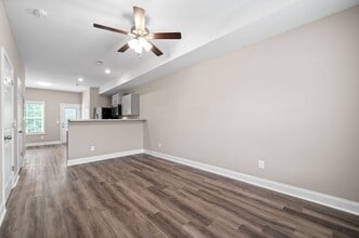 Meadow Hill Townhomes in Clarksville, TN - Building Photo - Building Photo