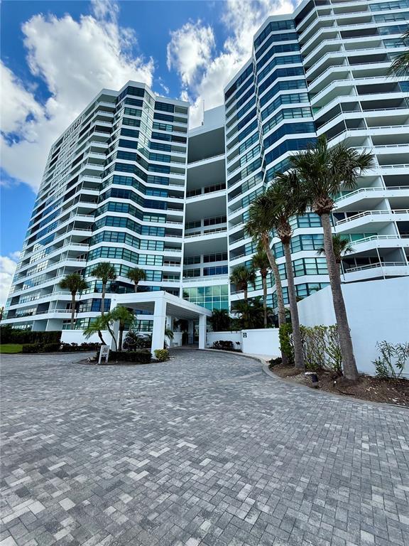 property at 988 Blvd of the Arts