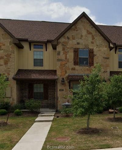 property at 3002 Towers Pkwy