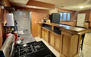 5910 Thatcher Dr in Rockford, IL - Building Photo - Building Photo