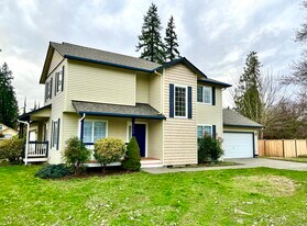 512 Hazel St in Arlington, WA - Building Photo