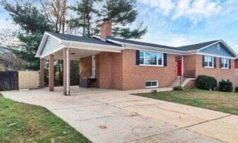 9535 Fort Foote Rd in Fort Washington, MD - Building Photo