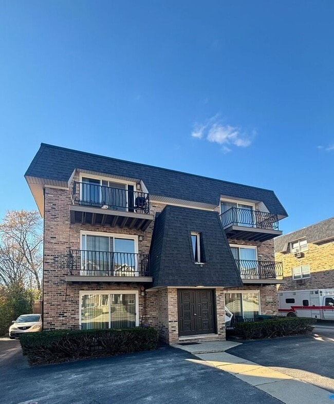 property at 17320 Ridgeland Ave