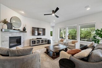249 Townes Ct in Dripping Springs, TX - Building Photo - Building Photo