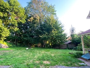 8 N Park St in Vernon, CT - Building Photo - Building Photo