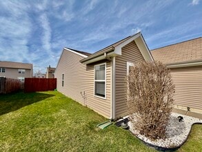 3230 Monterey Dr in Whiteland, IN - Building Photo - Building Photo