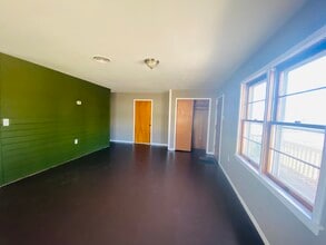 207 S W A St in La Place, IL - Building Photo - Building Photo