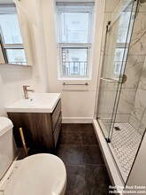 111 Park Dr in Boston, MA - Foto de edificio - Building Photo