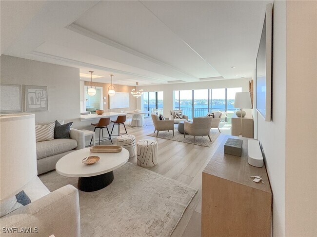 3430 Gulf Shore Blvd N in Naples, FL - Building Photo - Building Photo