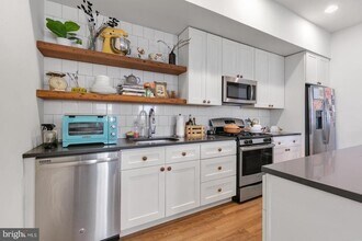 1618 Mifflin St in Philadelphia, PA - Building Photo - Building Photo