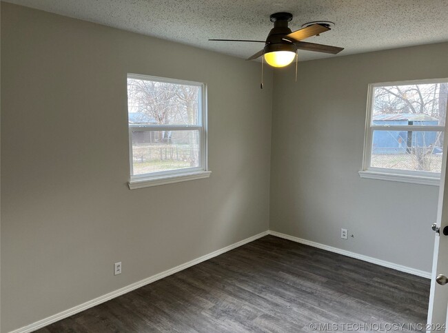 414 Cumberland Dr in Bartlesville, OK - Building Photo - Building Photo