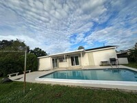 3414 W Lake Pl in Miramar, FL - Building Photo - Building Photo