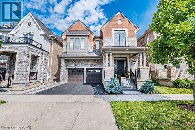 323 Harold Dent Trl in Oakville, ON - Building Photo