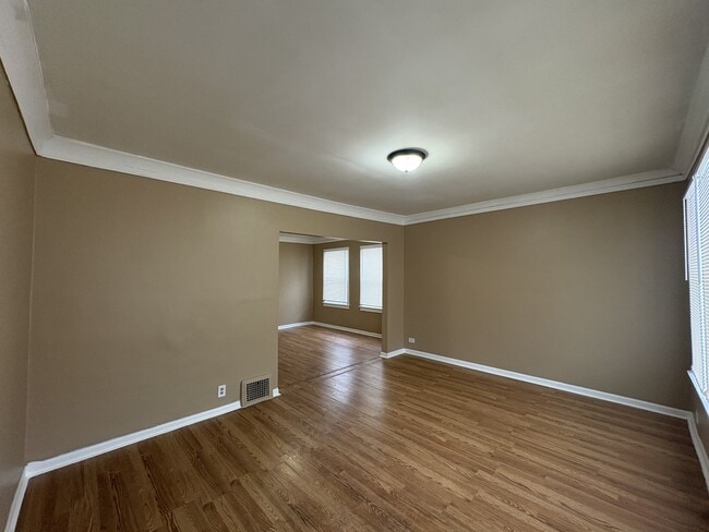 12027 S Lafayette Ave in Chicago, IL - Building Photo - Building Photo